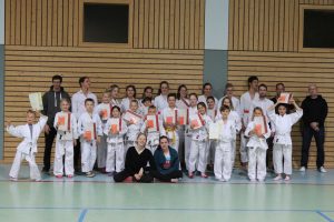 Read more about the article Ju-Jutsu-Gürtelprüfung des TSV Übersee ein voller Erfolg!