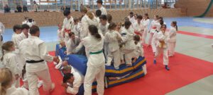 Read more about the article Landeslehrgang mit fast 80 Kindern und Jugendlichen in Übersee